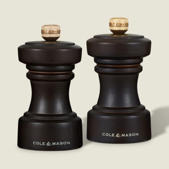 Cole & Mason Hoxton Çikolata Renkli Tuz ve Biber Değirmenleri 104mm