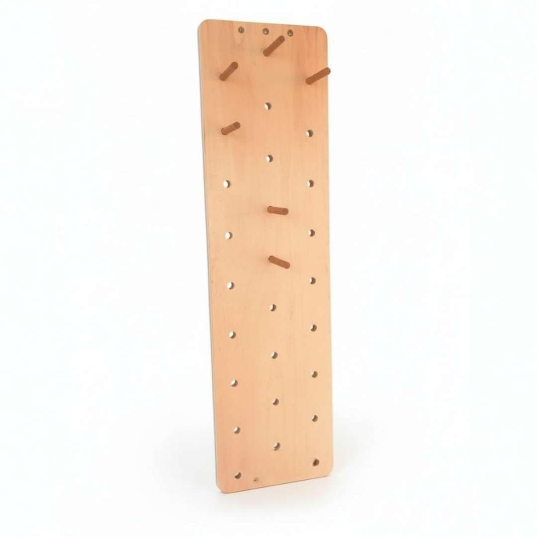Peg Board (Tırmanma Tahtası)