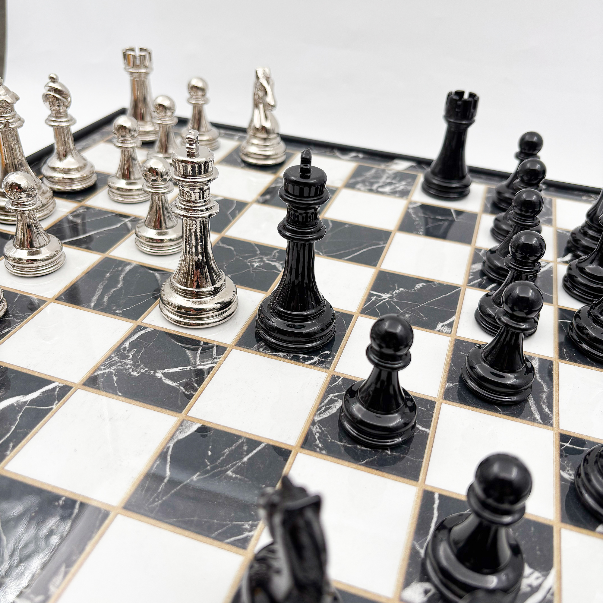 Ahşap Satranç Takımı Siyah Gümüş Metal Taşlı MERKP25S - 16