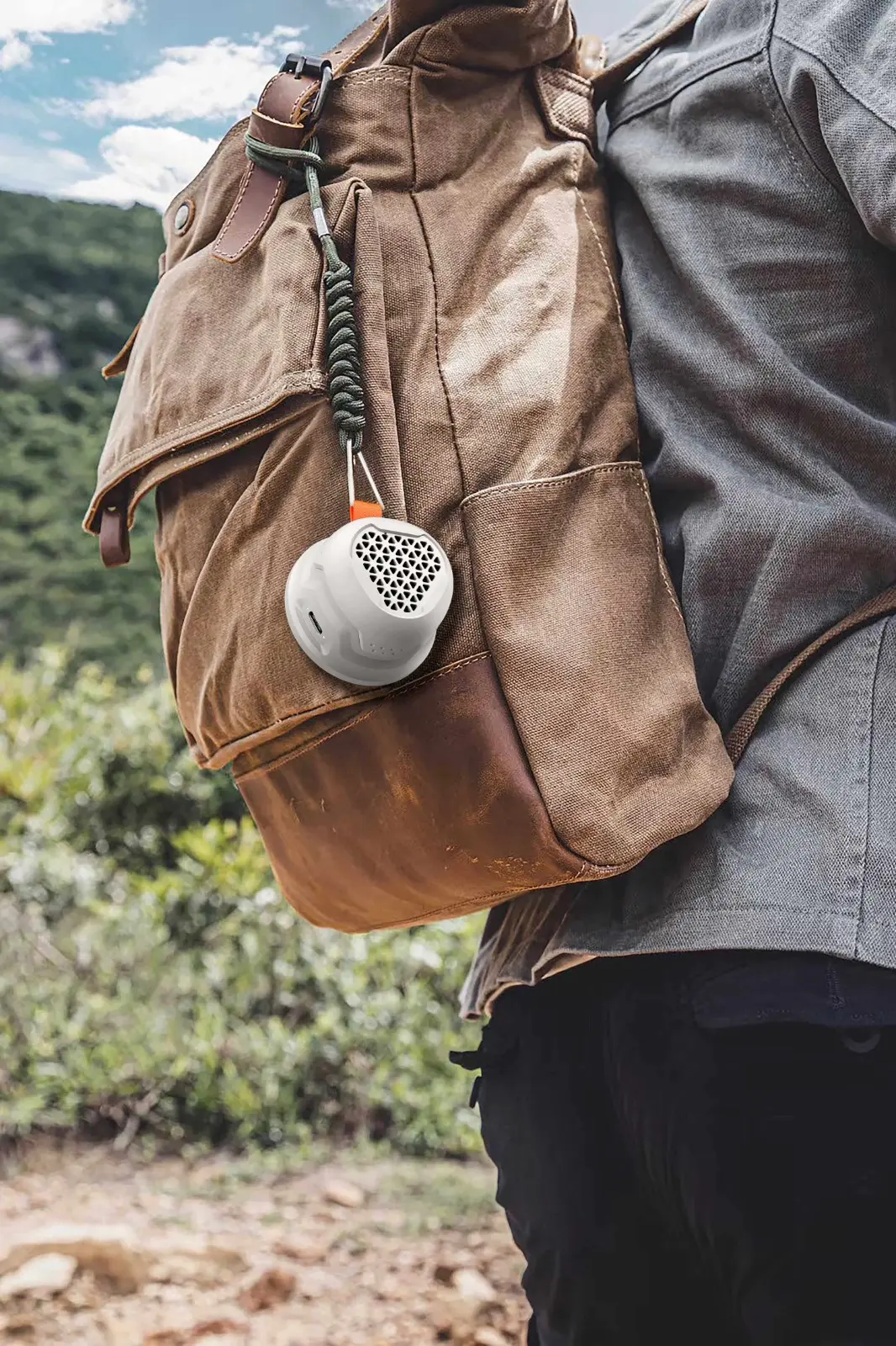 BM7 TWS Mini Magnetic Portable True Wireless Speaker
