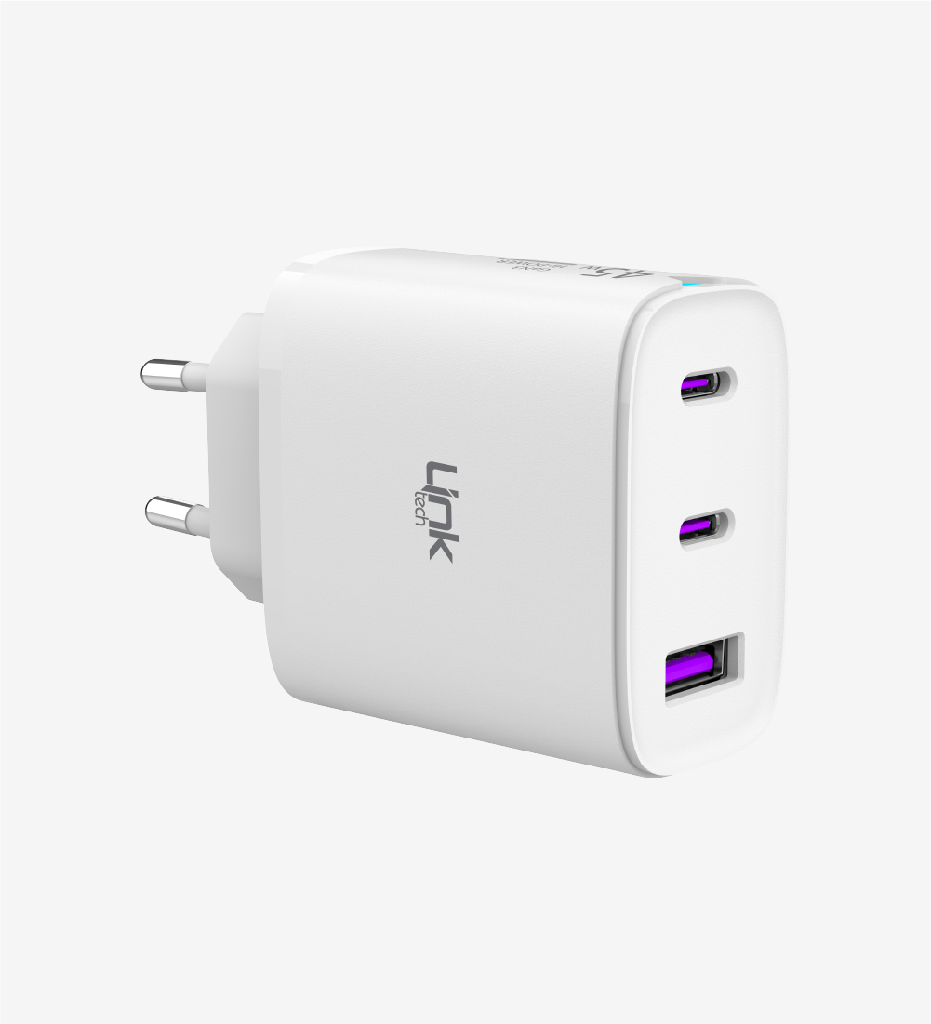 C317 Safe 3 Ports 45W Fast Charger Adapter - 2