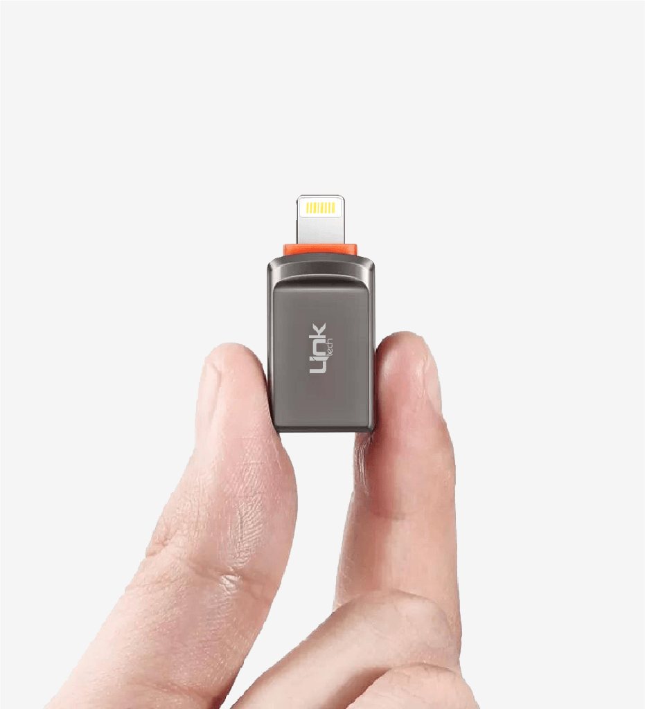 O198 USB-A → Lightning Adapter - 3