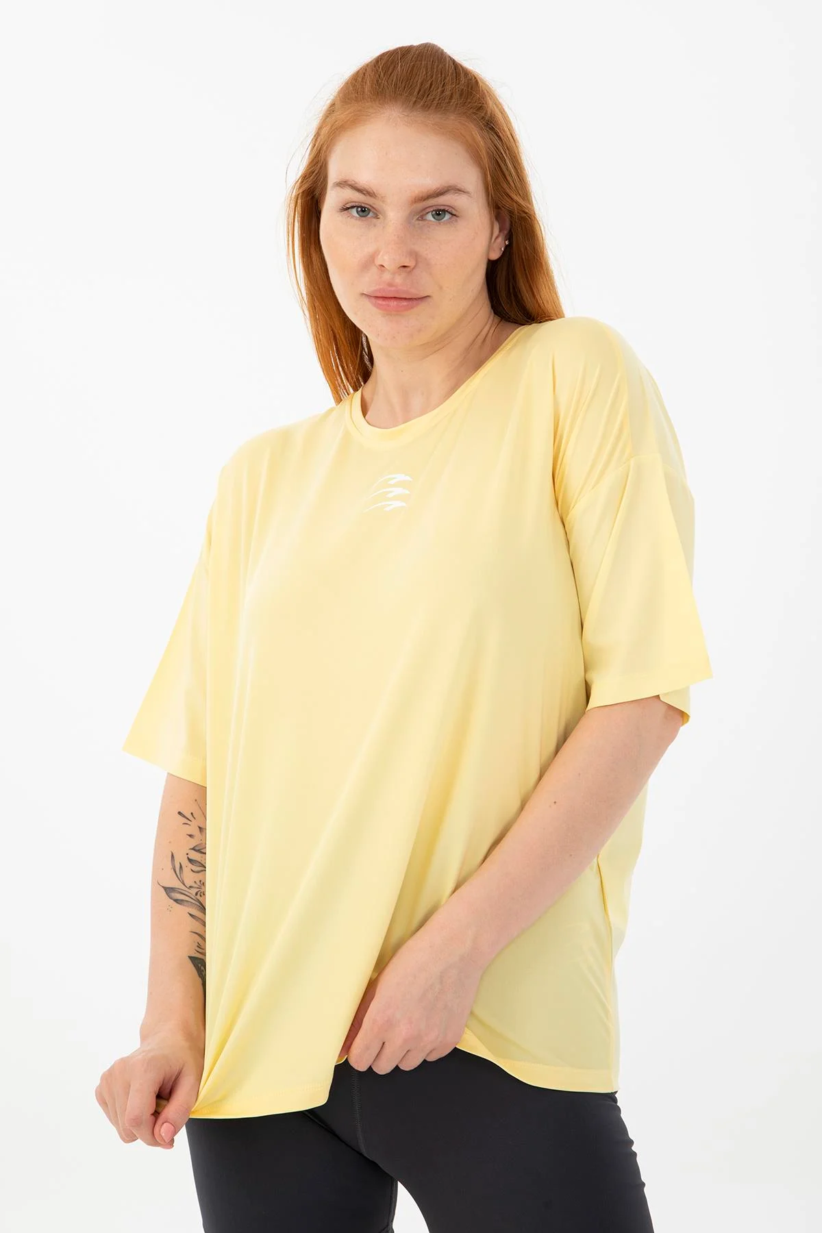 Maraton Comfort Kadın Bisiklet Yaka Açık Sarı T-shirt