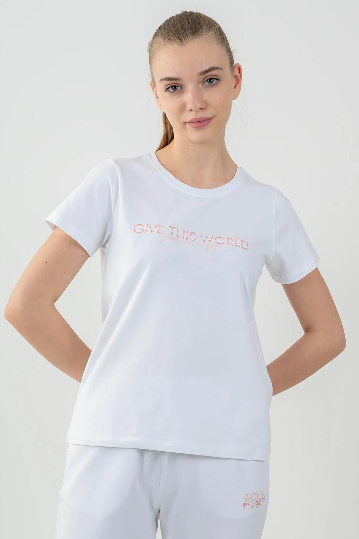 Maraton Regular Kadın Bisiklet Yaka Beyaz- T-shirt