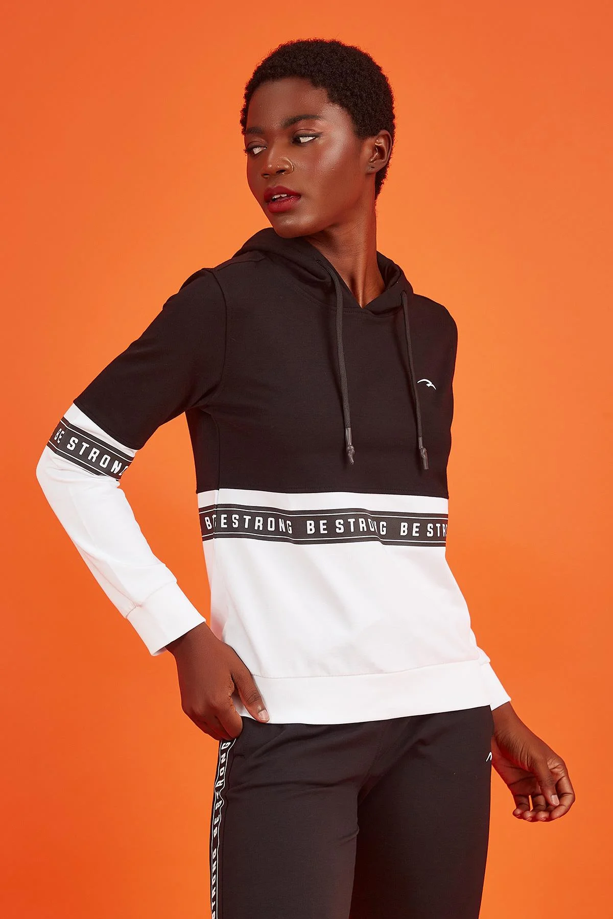 Maraton Regular Kadın Kapüşonlu Siyah Sweatshirt