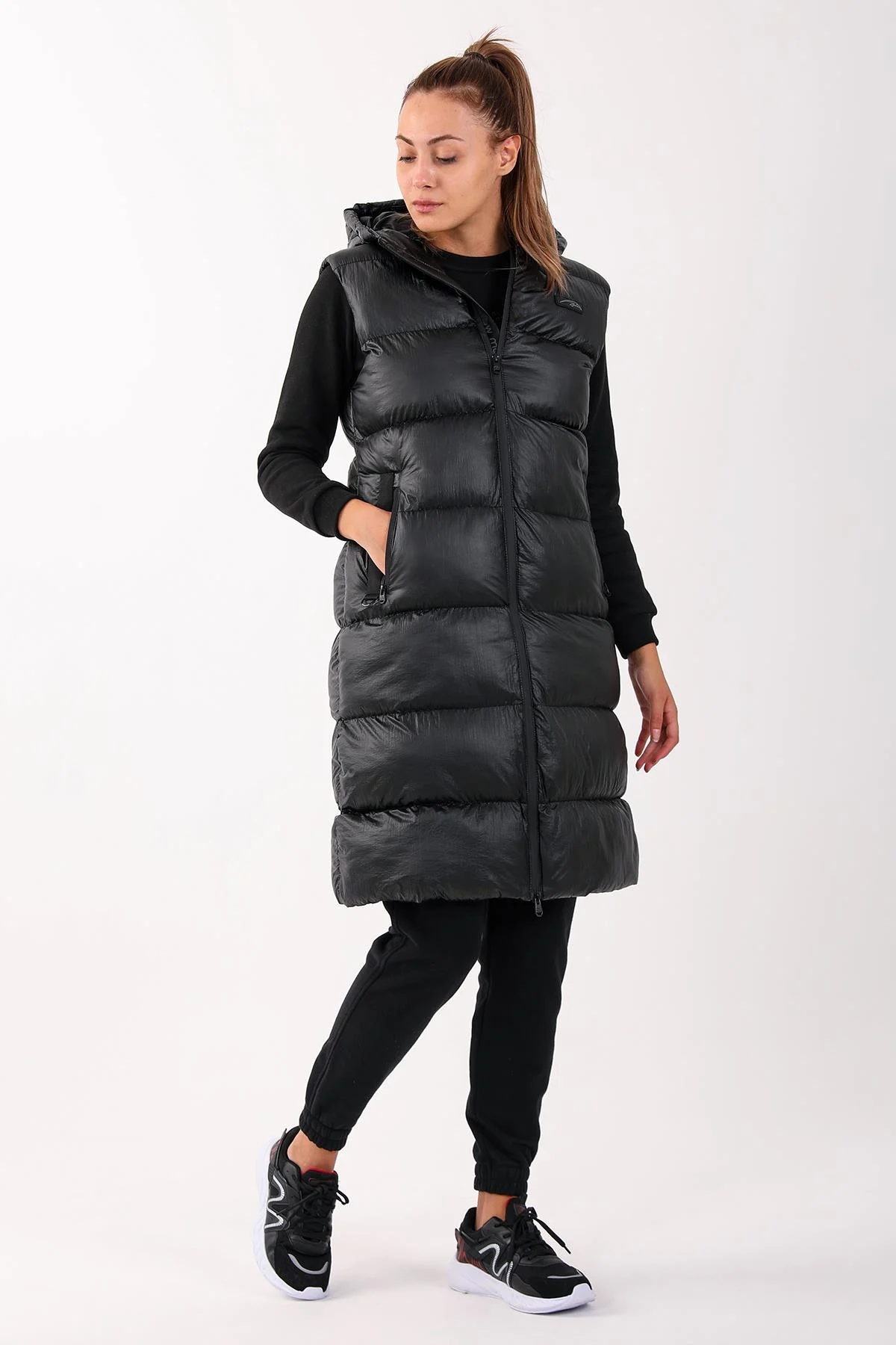 Maraton Regular Kadın Kapüşonlu Siyah Yelek