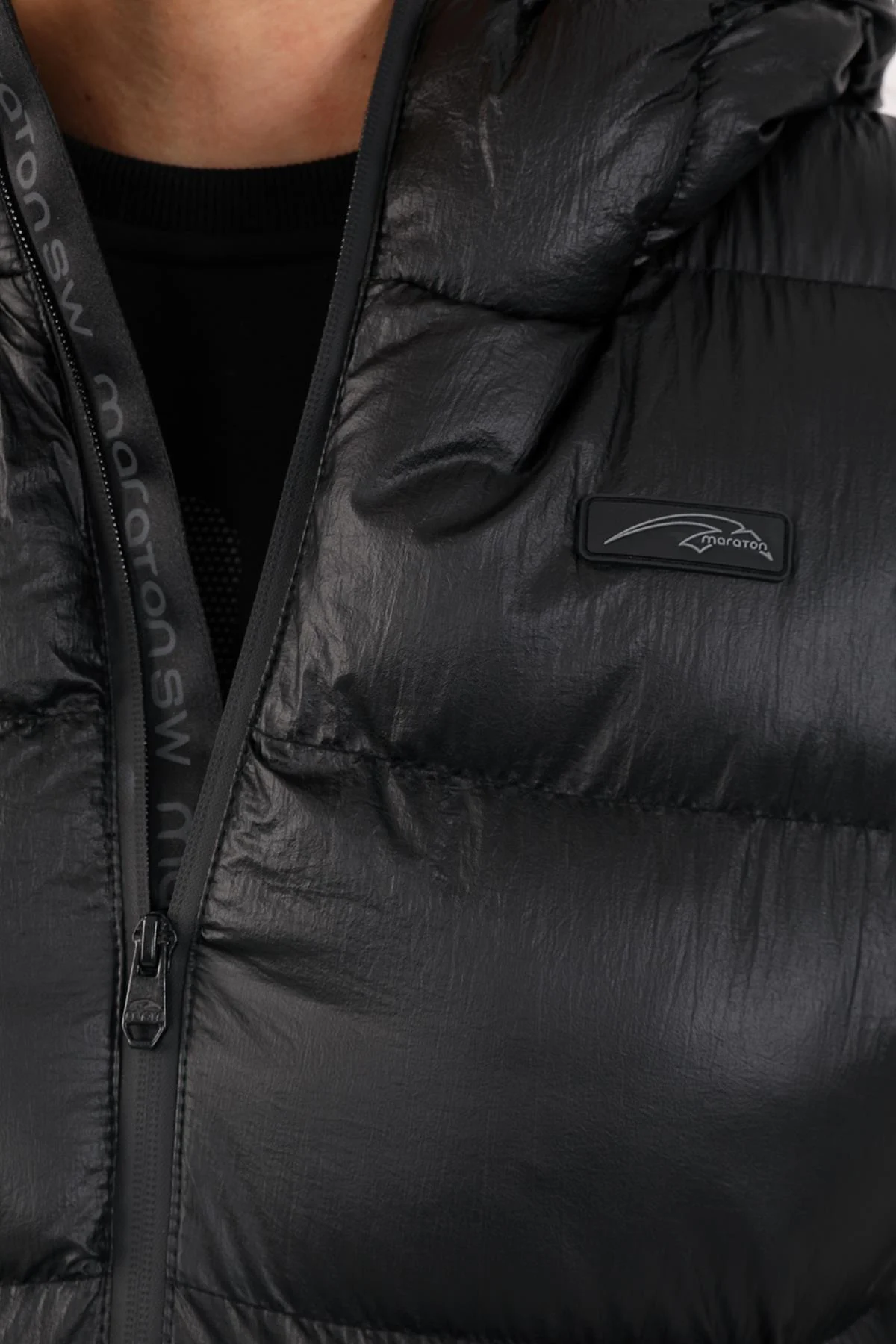 Maraton Regular Kadın Kapüşonlu Siyah Yelek - 7