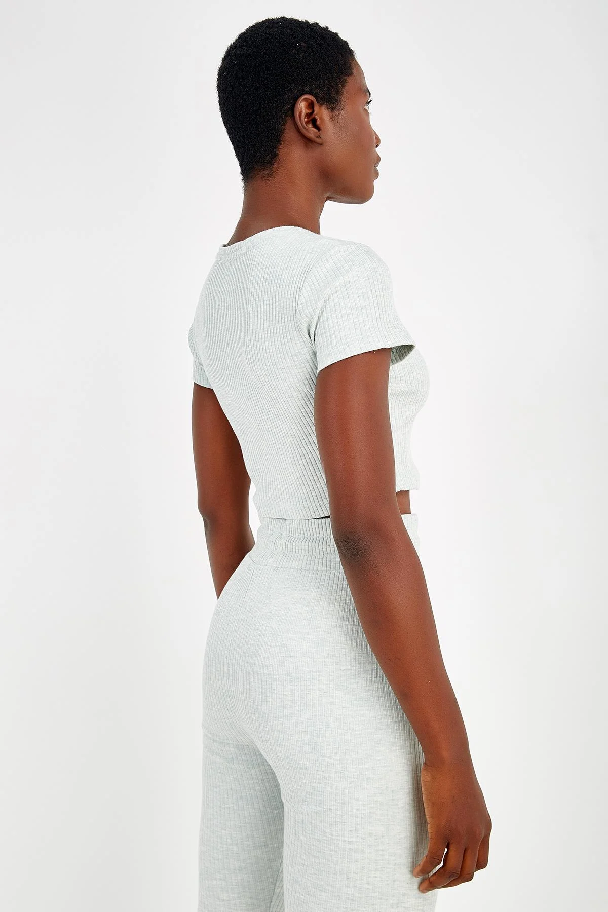 Maraton SlimFit Kadın Bisiklet Yaka Açık Yeşil Crop Top - 3