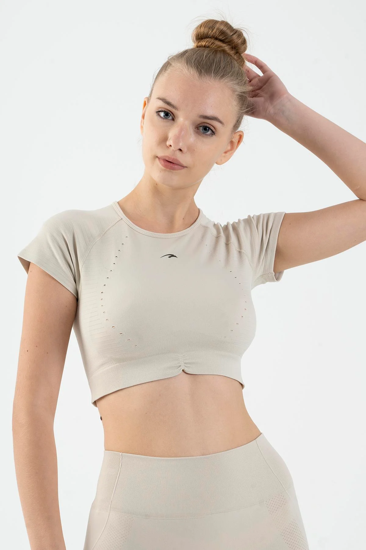 Maraton SlimFit Kadın Bisiklet Yaka Bej- Crop Top