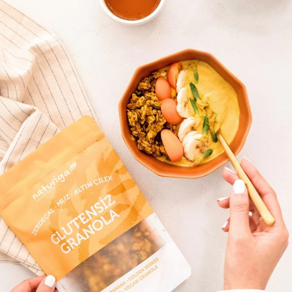 Naturiga Zerdeçal & Altın Çilek Granola  250 gr - 3
