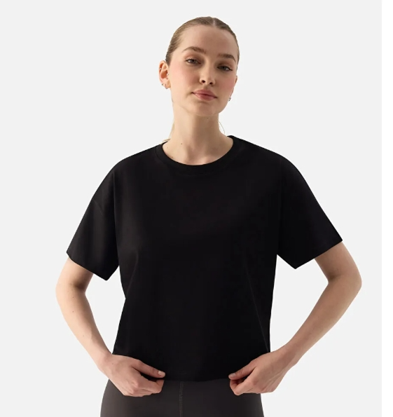 Superstacy Noya Kısa Oversize Siyah Tişört