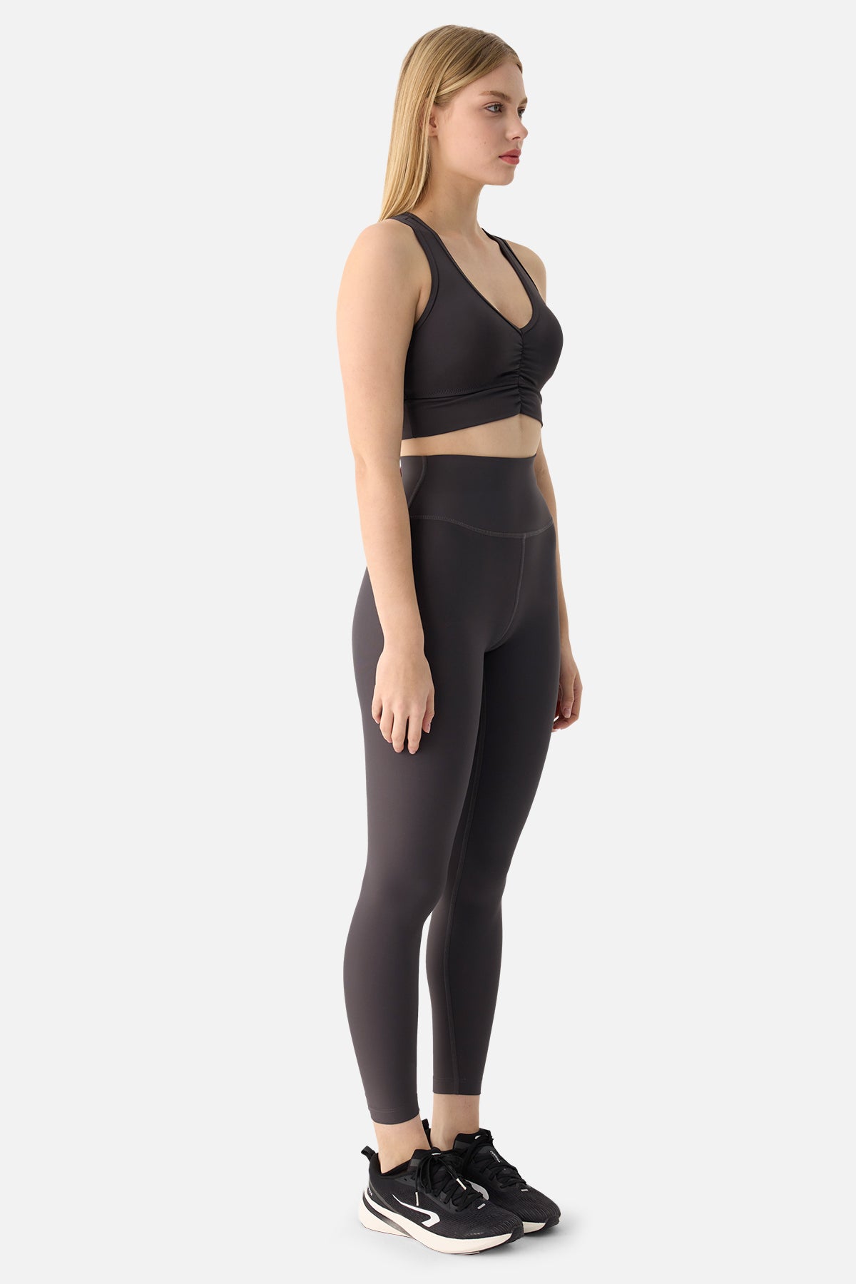 Amara Büzgü Detaylı Füme Spor Bra - 4