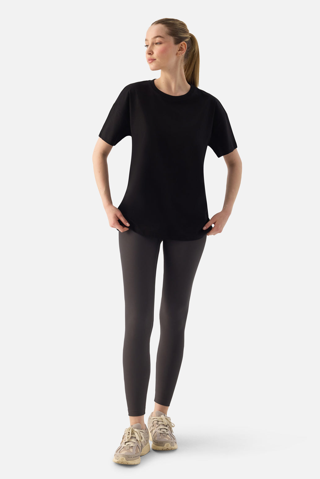 Elora Rahat Kalıp Oversize Siyah Tişört - 3