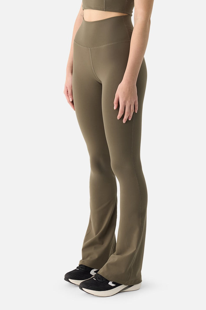 Superstacy Liora Yumuşak Kumaş Geniş Paça Haki Tayt Pantolon