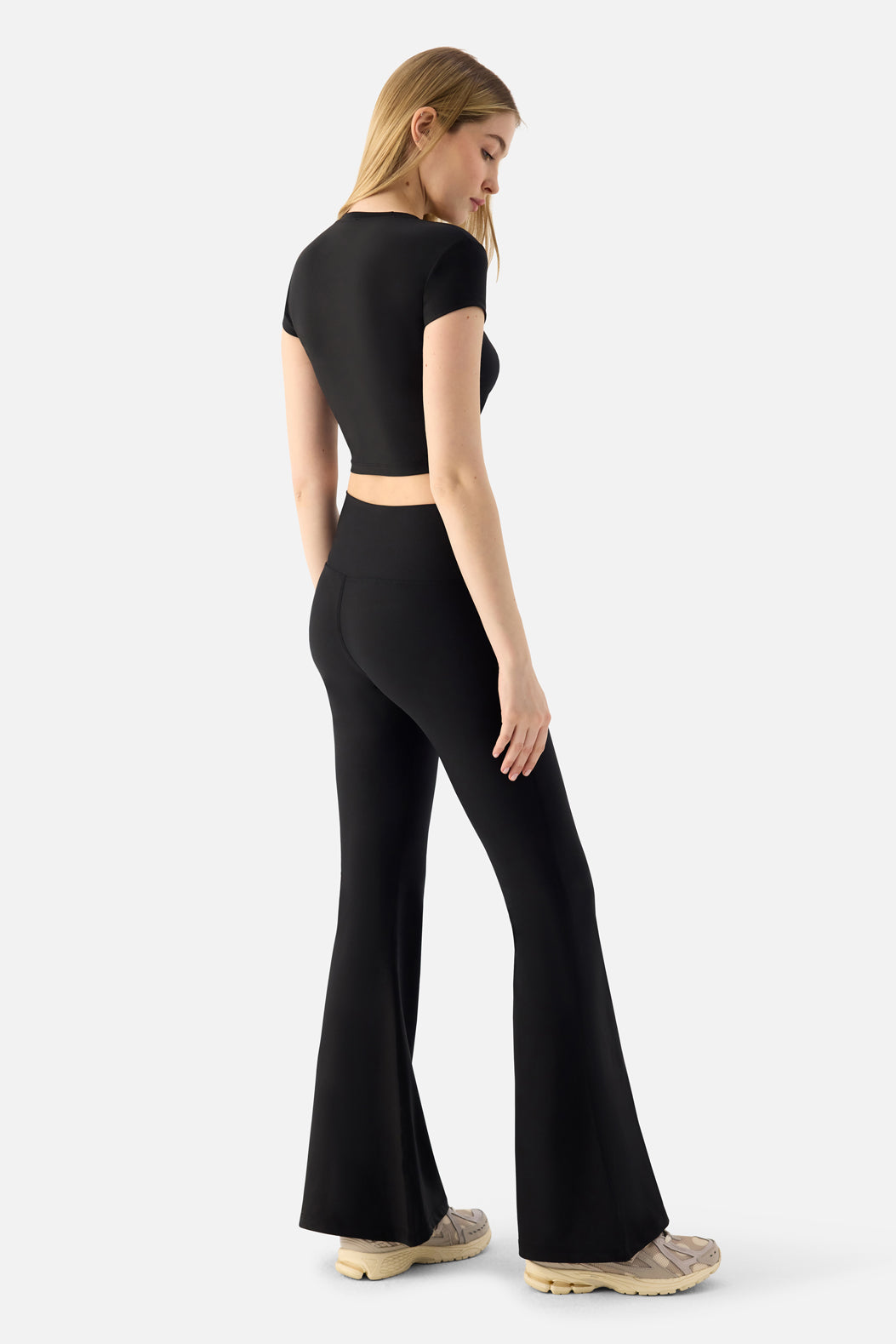 Melina Kısa Kol Siyah Crop Top - 4