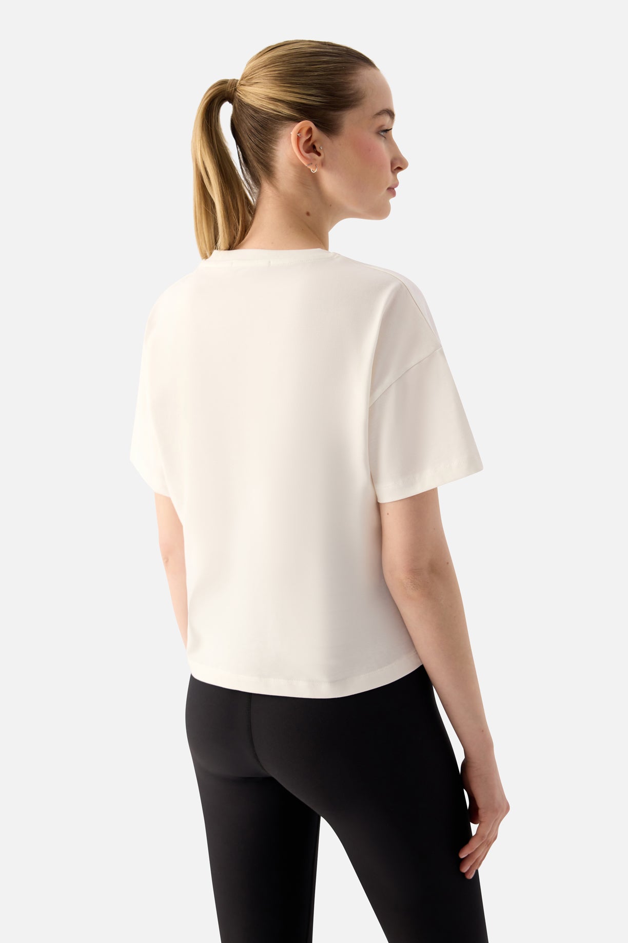 Noya Kısa Oversize Krem Tişört - 4