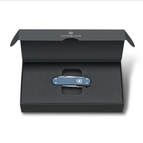 Victorinox 0.6221.L26 Classic SD 58mm Alox 2026 Limitli Üretim Çakı, Mavi - 6